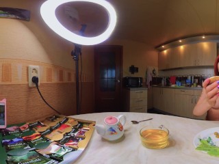 Naked Cooking VR 360 Cooking a Light Breakfast